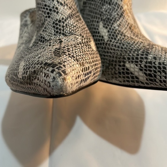 Marc Fisher faux snake skin mules - Picture 9 of 9